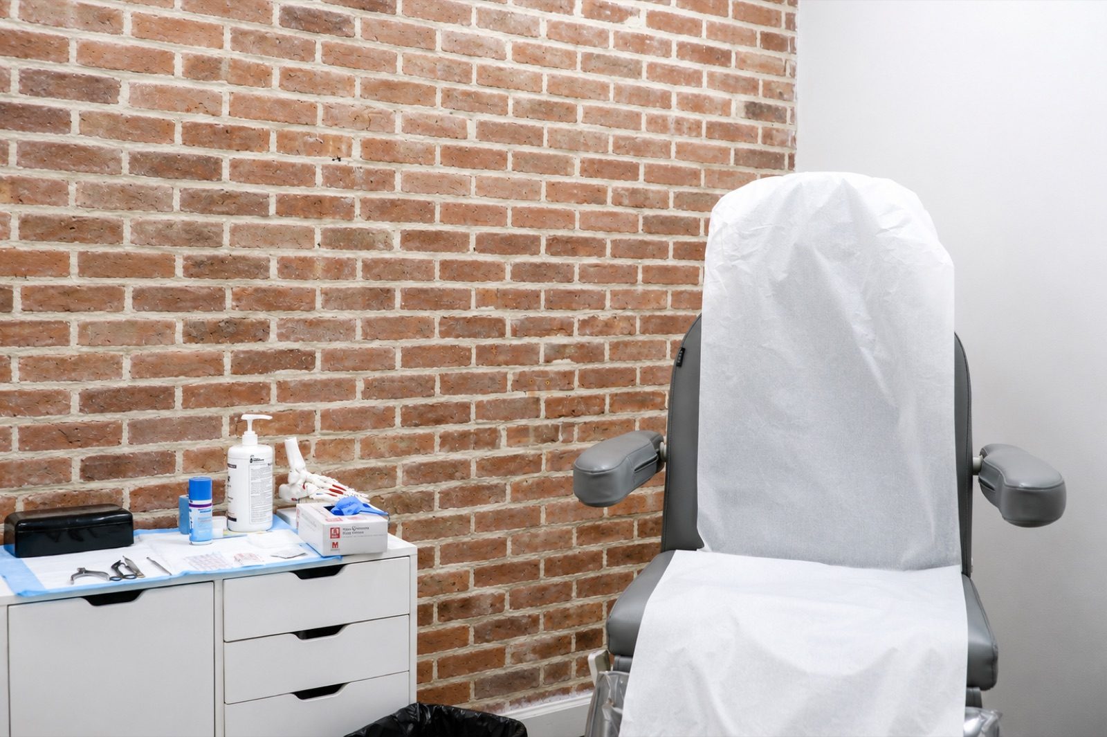 Patient exam room at the Pitkin Avenue office